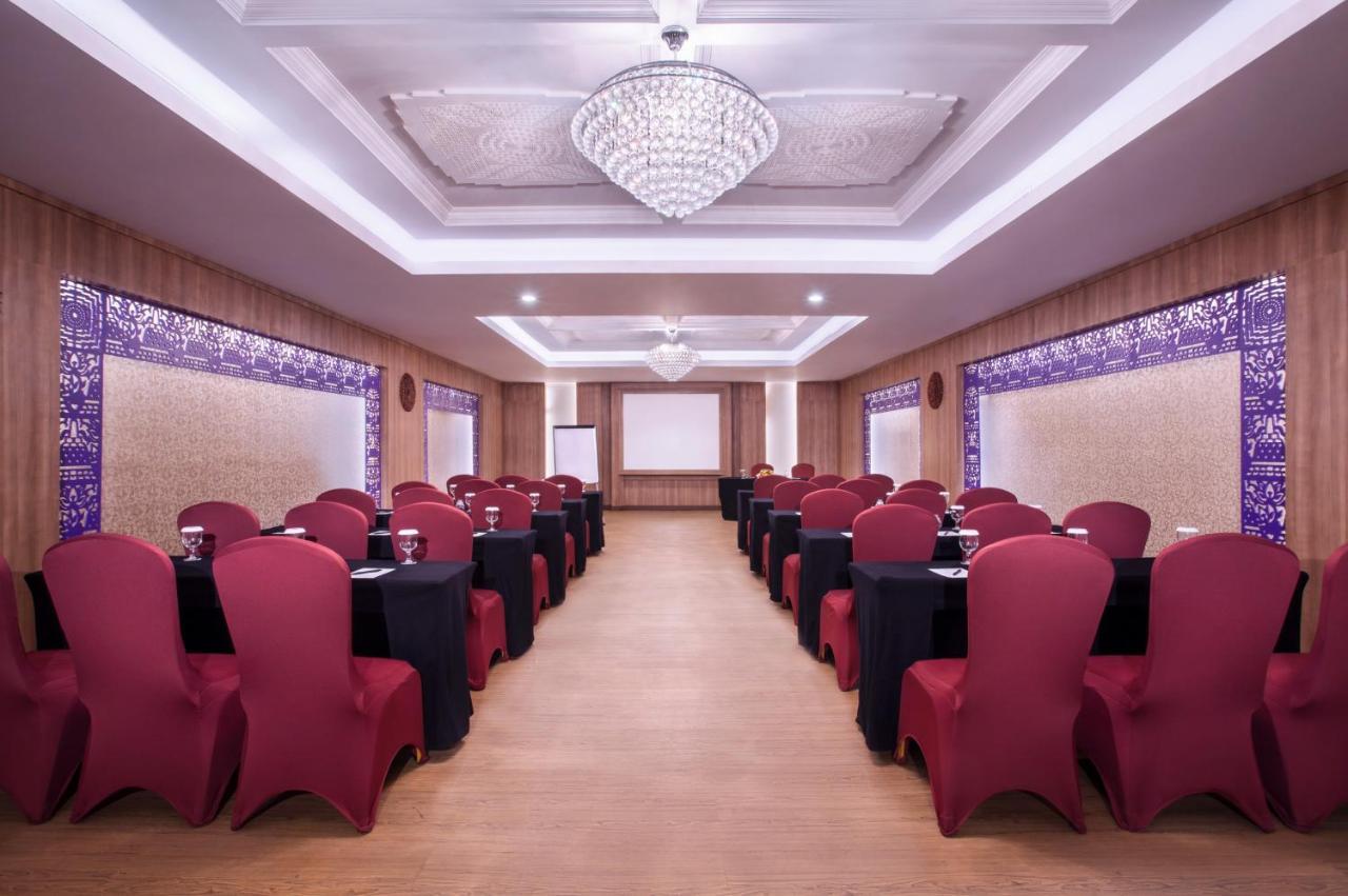 日惹阿迪苏芝普托美爵大酒店 Pakualaman 外观 照片